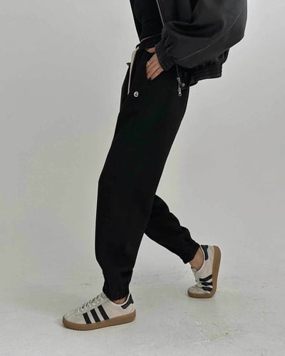 ‎ بنطلون نسائي الفي اند كو رياضي بلون أسود