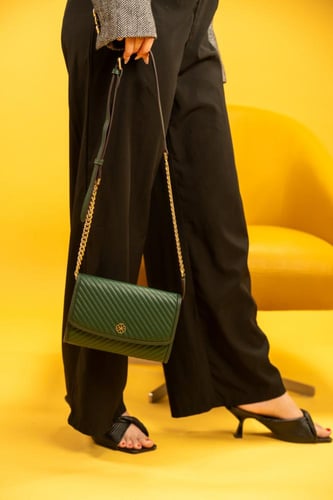 شنطة نسائية زايروس باللون الأخضر