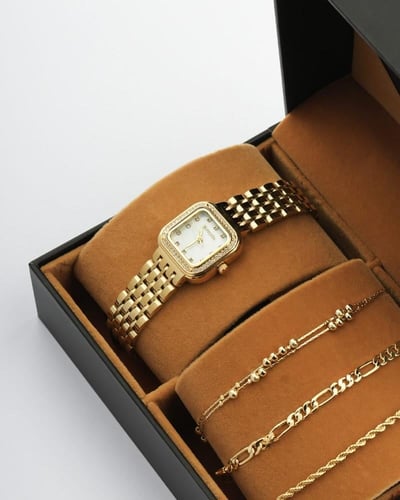 هدية نسائية الفي اند كو بتصميم كلاسيك