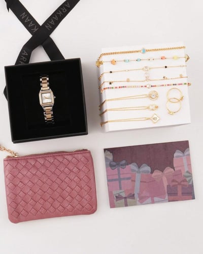 بوكس هدية نسائية إمزوري تناسب لمناسباتك المميزة