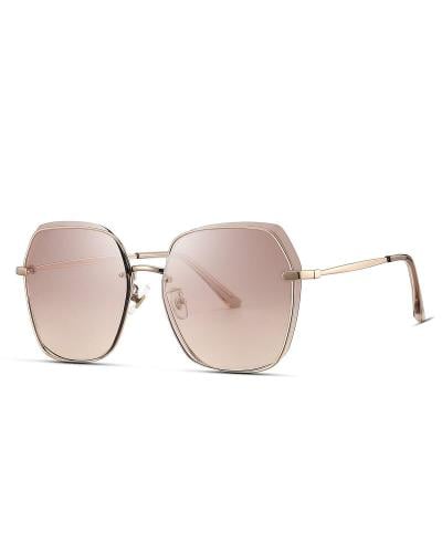 ‎ نظارة شمسية بتصميم عصري