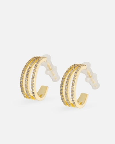 ‎ حلق بتصميم ملفت بلون ذهبي