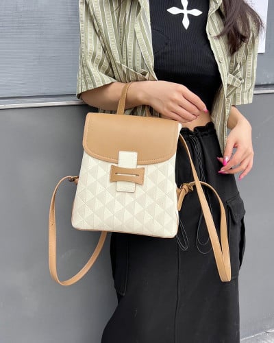 ‎ شنطة ظهر جلد باللون البني والبيج