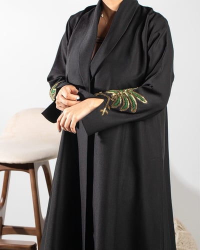 ‎ عباية نسائية الفي اند كو بتصميم أنيق بلون أسود