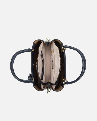 ‎ شنطة نسائية كلاسيك باللون الأزرق