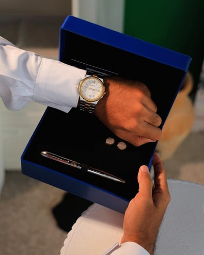 ‎ هدية رجالية مميزة فينشي