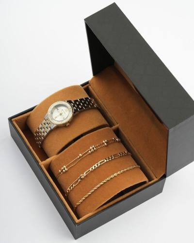 هدية نسائية الفي اند كو بتصميم أنيق ساعة ستيل واسا...