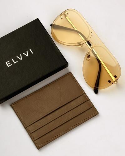 بوكس هدية رجالية الفي اند كو من نظارة شمسية ومحفظة