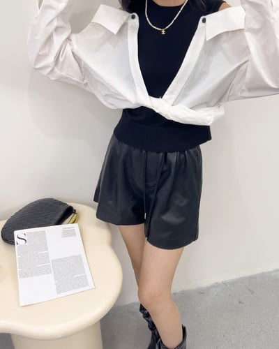 ‎ بلوزة نسائية الفي اند كو باللون الأبيض والأسود