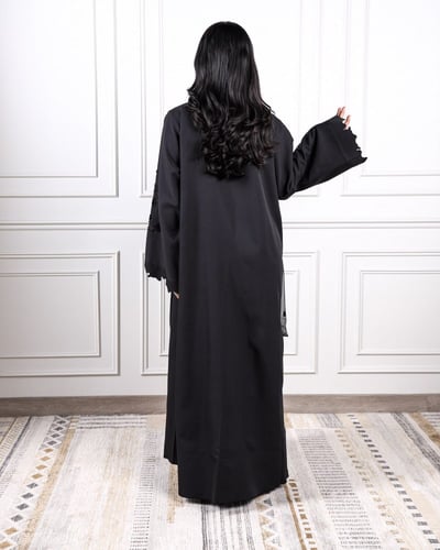 ‎ عباية نسائية زايروس امارتي بلون أسود