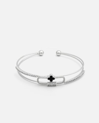 ‎ اسوارة نسائية بتصميم جذاب بلون فضي