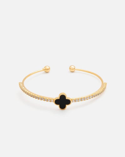 ‎ اسوارة بتصميم جذاب بلون ذهبي