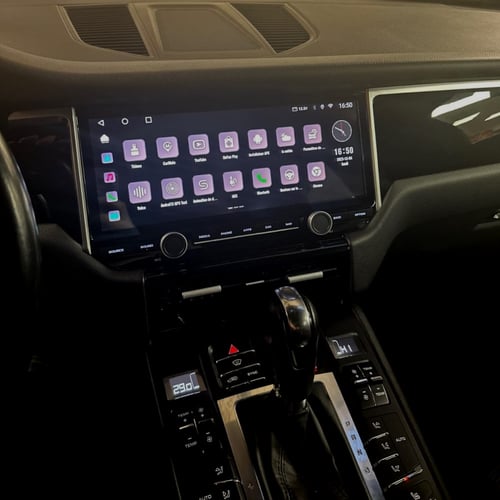 داخلية بوروش Macan شاشة وديكور