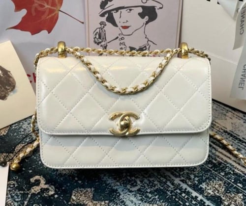 شانيل كروس 19