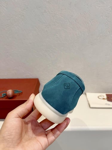 حذاء موكاسين لوروبيانا