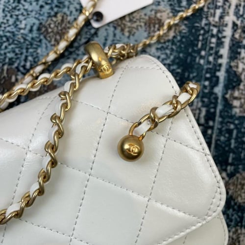 شانيل كروس 19