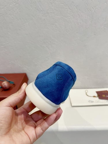 حذاء موكاسين لوروبيانا