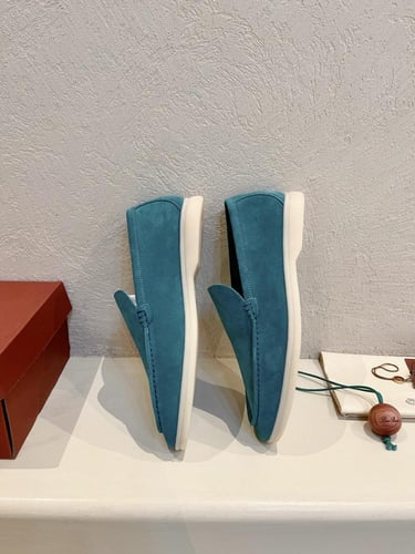 حذاء موكاسين لوروبيانا