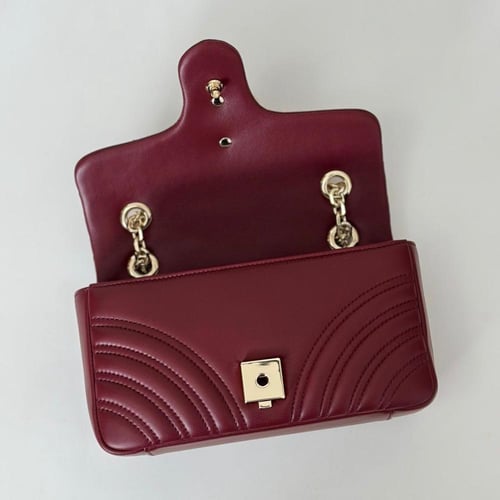 حقيبة كتف صغيرة عنابي