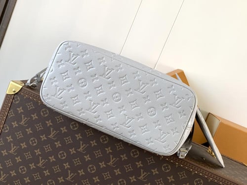 شنطة نيفرفول MM