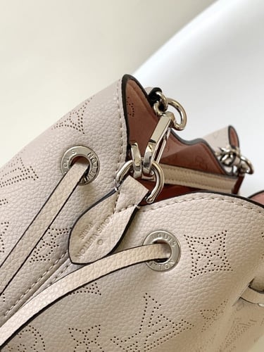 لويس فيتون Bella