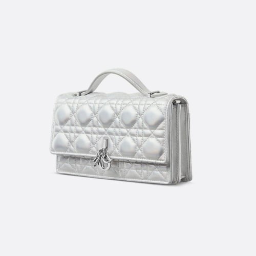 شنطة ديور الصغيرة