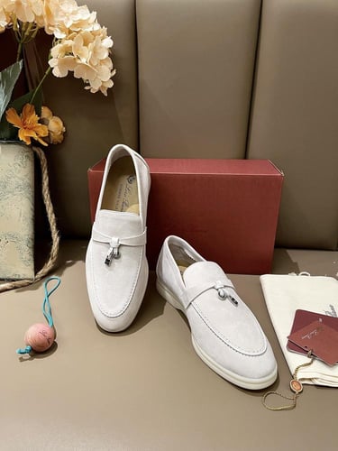 حذاء نسائي موكاسين لوروبيانا