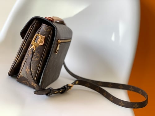 لويس POCHETTE MÉTIS