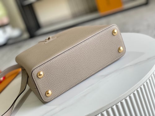 لويس Capucines ماستر