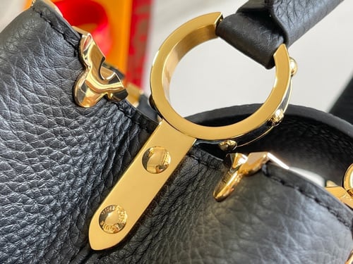 لويس CAPUCINES ماستر