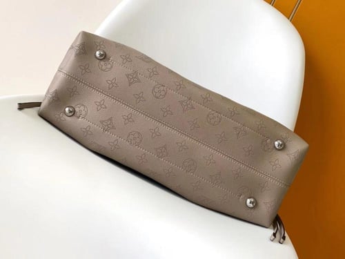 شنطة لويس فيتون Boundless