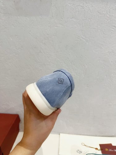 حذاء موكاسين لوروبيانا