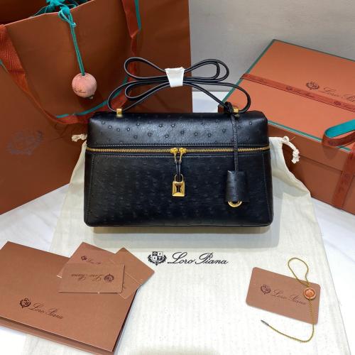 جلد نعام طبيعي Loro Piana