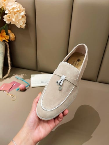 حذاء نسائي موكاسين لوروبيانا