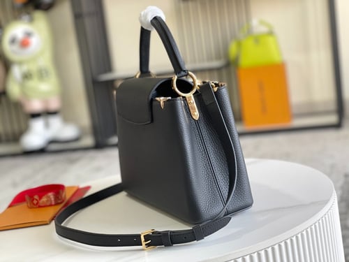 لويس CAPUCINES ماستر