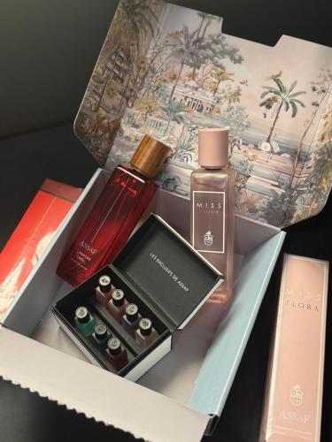 بكج عطرين نسائي فلورا 200 مل مع وينت ليدي 200 مل م...