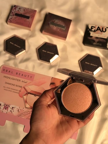 هايلايت بديل فنتي بيوتي