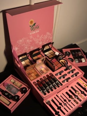 بوكس مكياج كبير وردي Pinky box