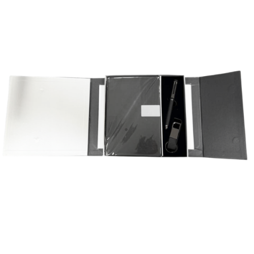 طقم نوتة A5 اسود مع قلم وميدالية