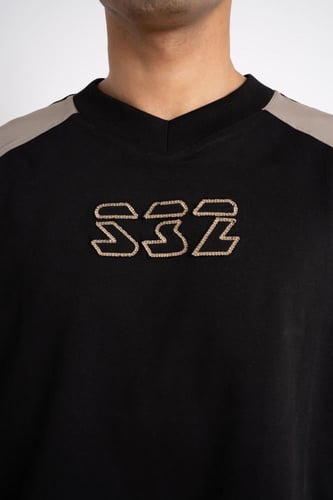 T-shirt and pants set طقم