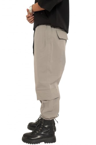 Pants with side pockets