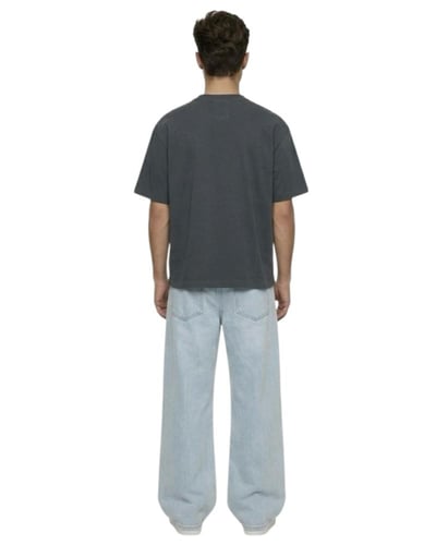 GRAVITYV TEE