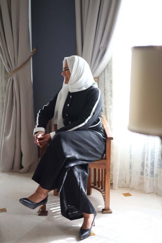 جمبسوت أسود وأبيض