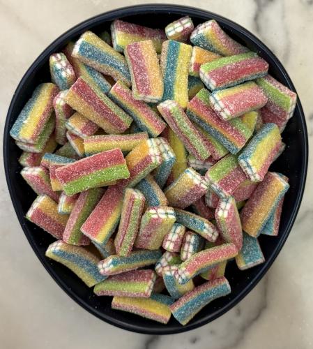 مكعب ملون محشو فانيلا 100 جرام