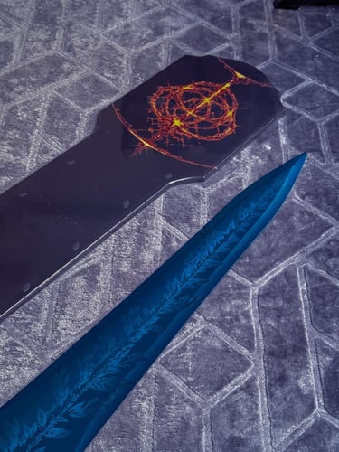 سيف الدارك مون