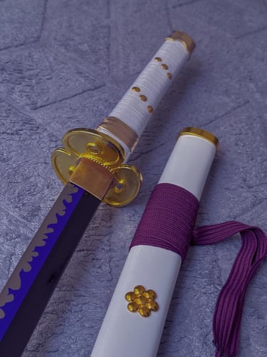 سيف اودين امينو هاباكيري مغلف بالهاكي