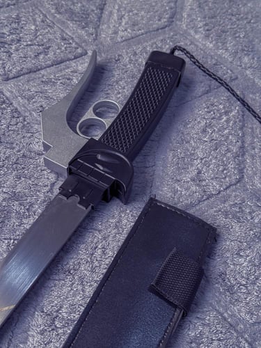 سيف هجوم العمالقة