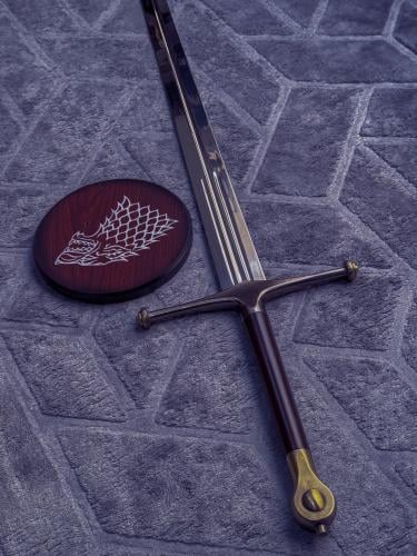 سيف نيد ستارك