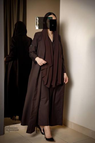 Abaya & Suit 102 - نوع القماش: كريب