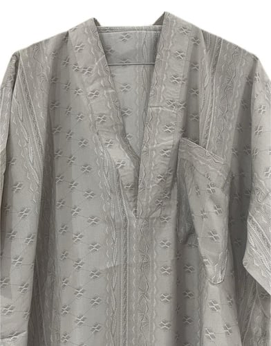 ثوب نوم سبعة مشجر - الرمادي مع اللؤلؤي الأنيق